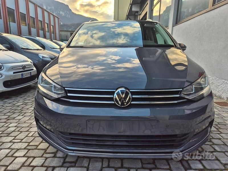 Usata VW Touran Highline 150 CV (110 kW) 2020 Grigio Monovolume