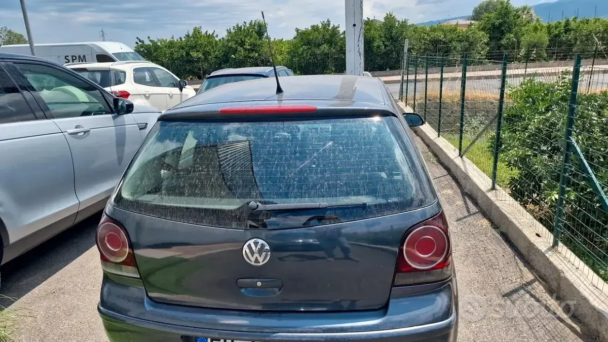 Usata VW Polo 80 CV (58 kW) 2006 Grigio Utilitaria