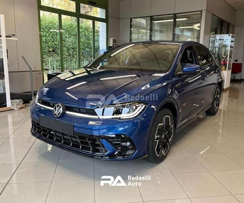 Blu/azzurro Nuova 2025 VW Polo R-line Plus Tre volumi | 28.200 € (Molto cara) - Immagine 1/4