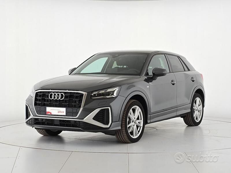 Usata Audi Q2 S-Line 150 CV (110 kW) 2024 Grigio SUV