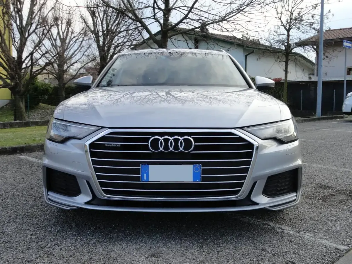 Usata Audi A6 Sport 203 CV (149 kW) 2019 Grigio Station wagon