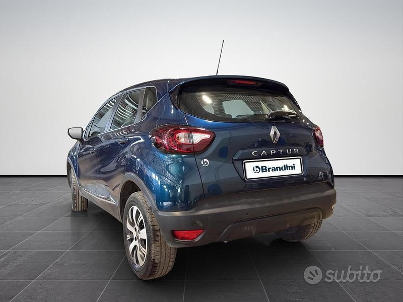 Usata Renault Captur Life 90 CV (66 kW) 2017 Blu SUV