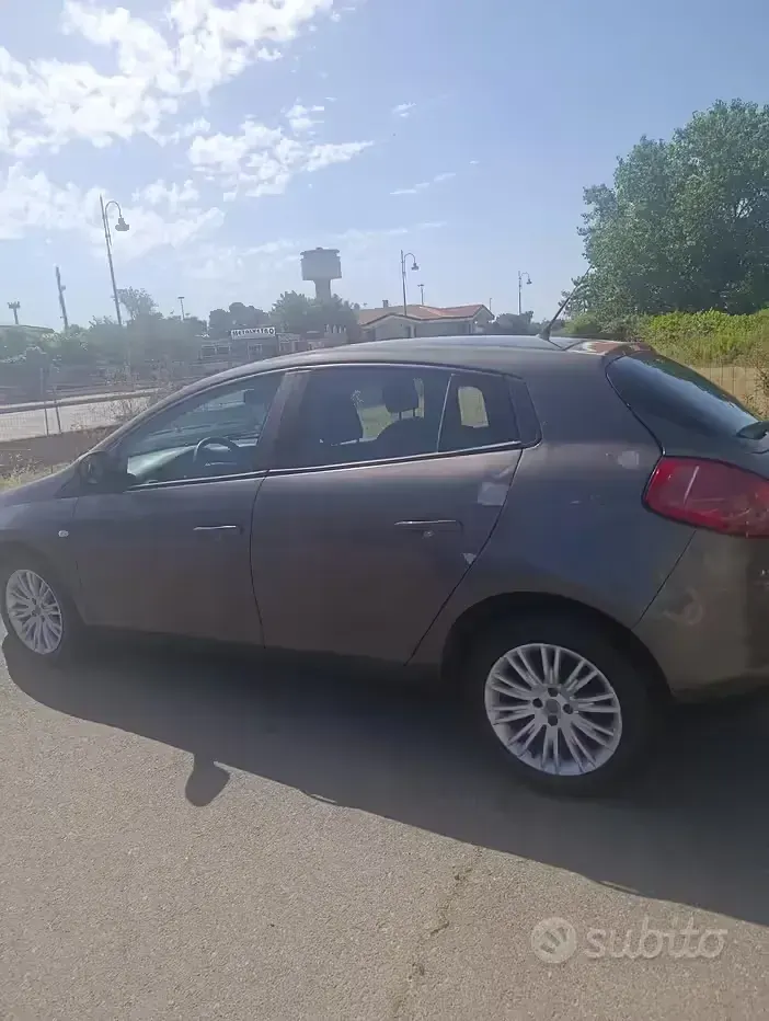Usata Fiat Bravo Dynamic 120 CV (88 kW) 2009 Grigio Utilitaria