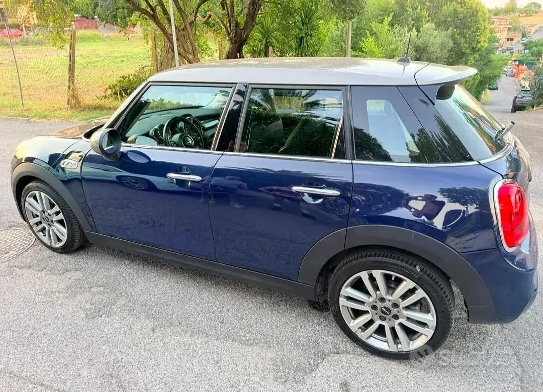 Usata Mini Cooper 180 CV (132 kW) 2017 Bluazzurro Utilitaria