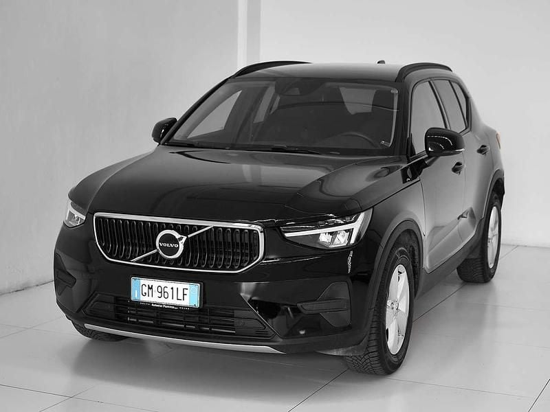 Usata Volvo XC40 129 CV (94 kW) 2022 Nero SUV