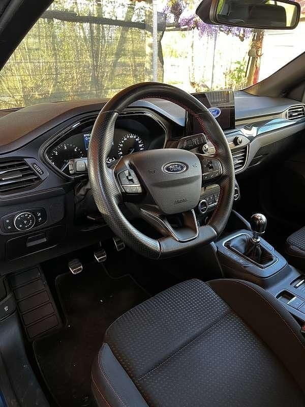 Usata Ford Focus ST-Line 120 CV (88 kW) 2019 Blu Berlina