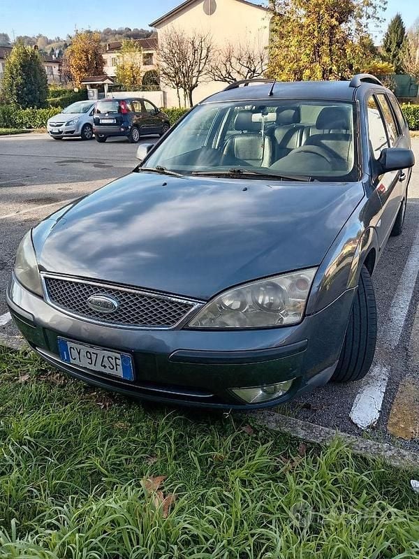 Grigio Usata 2005 Ford Mondeo Station wagon | 850 € - Immagine 1/4