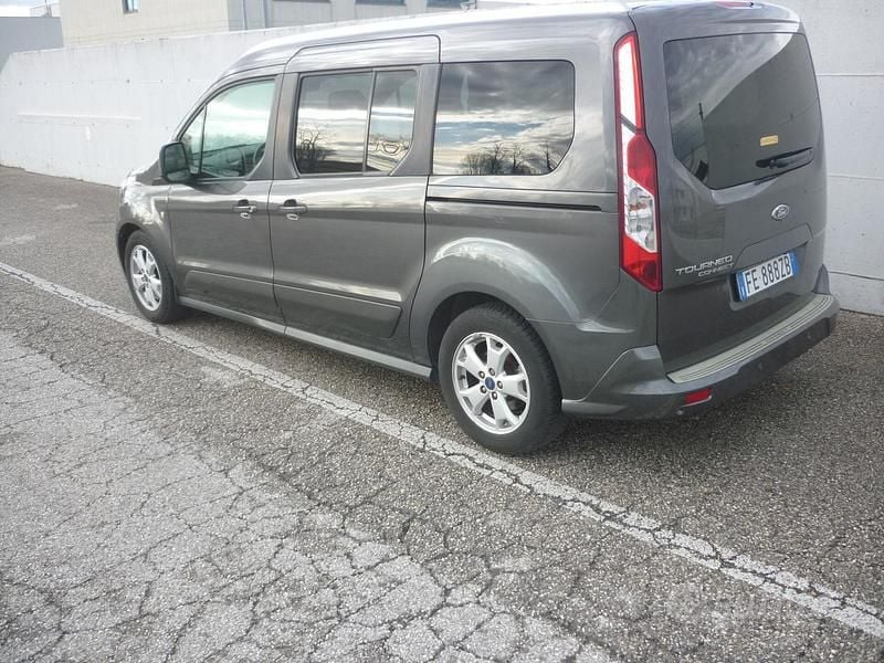 Occasion Ford Tourneo Titanium 120 ch (88 kW) 2016 Gris Monospace