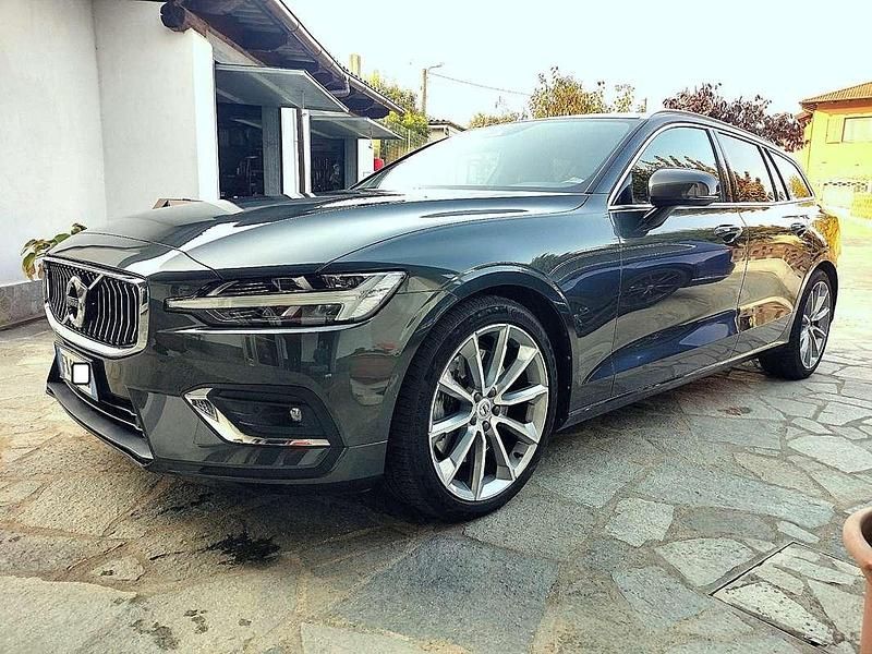 Grigio Usata 2019 Volvo V60 Inscription Station wagon | 24.000 € (Molto cara) - Immagine 1/4
