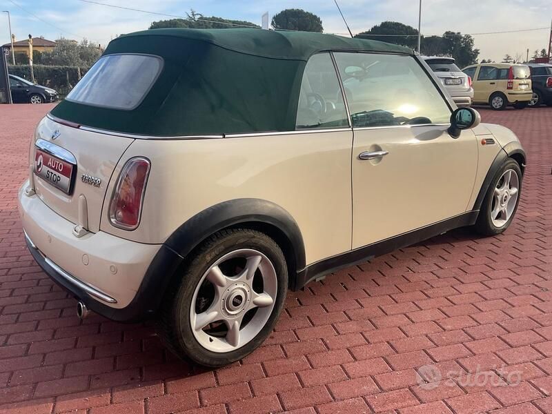 Usata Mini Cooper Cabriolet 116 CV (85 kW) 2006 Bianco Cabrio