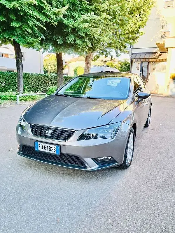 Usata Seat Leon Style 110 CV (80 kW) 2016 Berlina