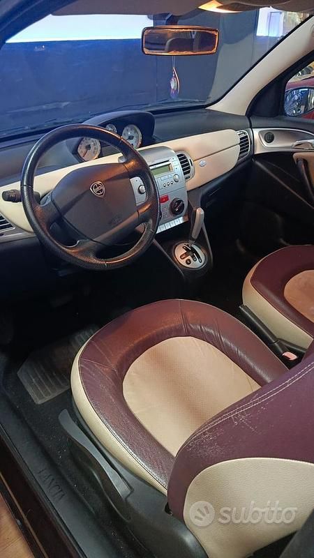 Usata Lancia Ypsilon 75 CV (55 kW) 2009 Nero Utilitaria