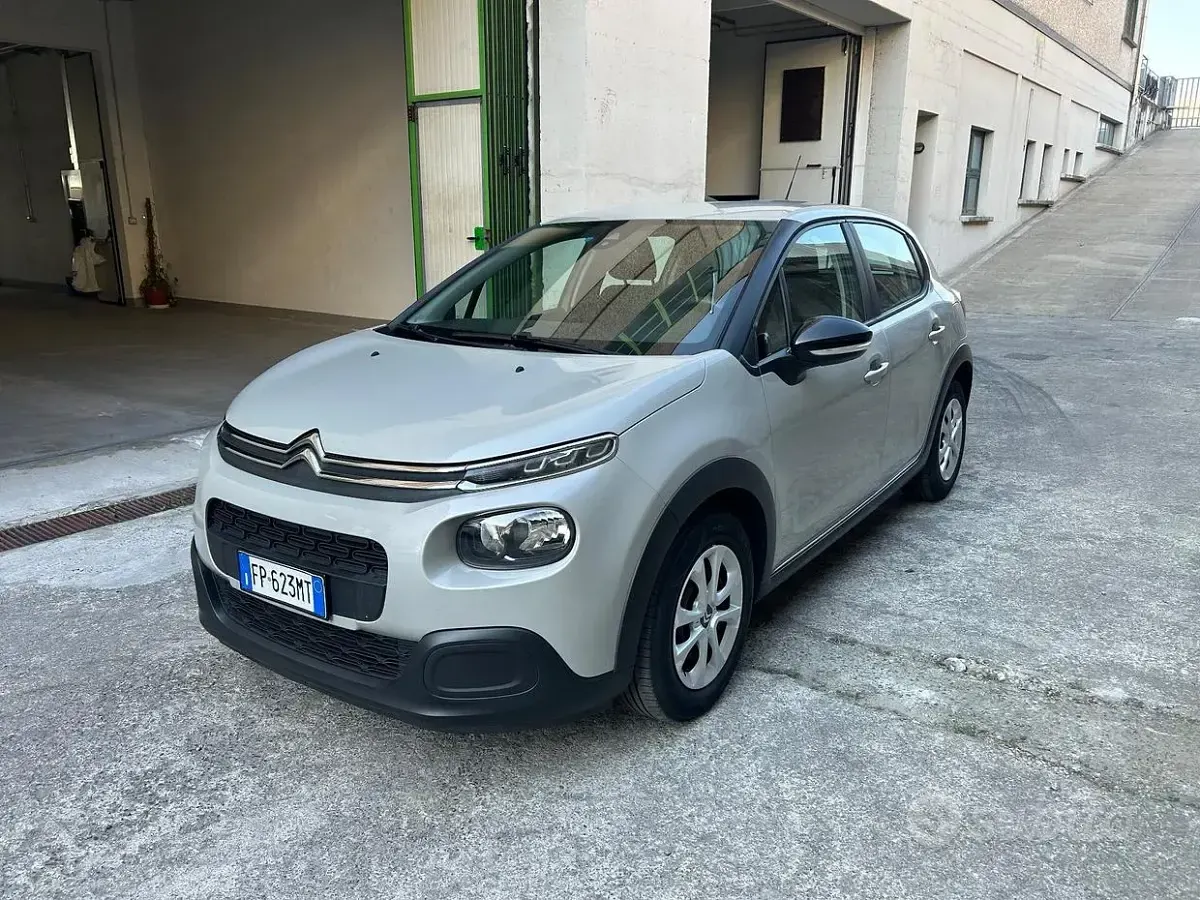 Usata Citroën C3 Shine 75 CV (55 kW) 2018 Grigio Utilitaria