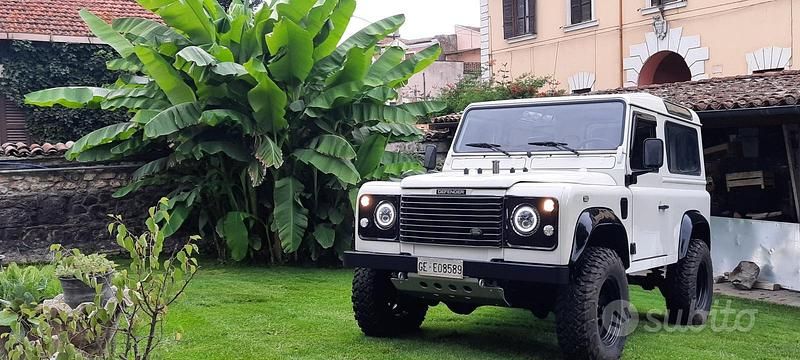 Usata Land Rover Defender 1992 Bianco SUV
