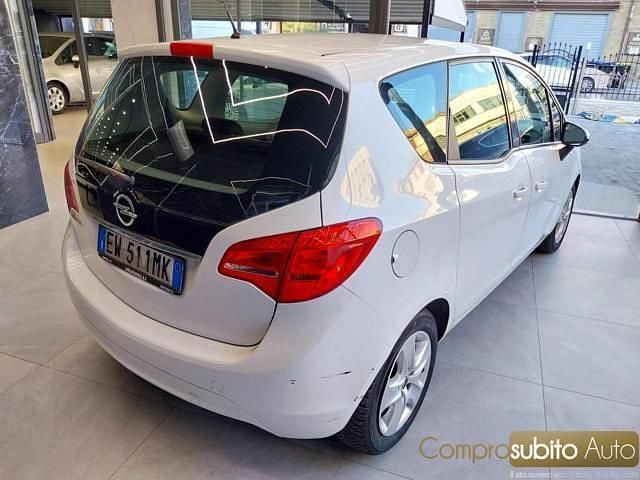 Usata Opel Meriva Cosmo 120 CV (88 kW) 2014 Grigio Monovolume