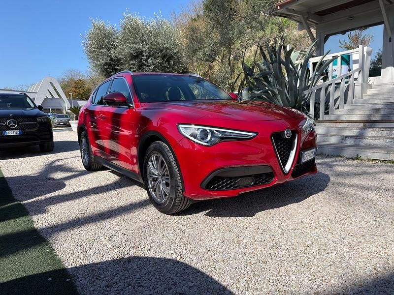 Usata Alfa Romeo Stelvio Ti 190 CV (139 kW) 2021 Rosso SUV