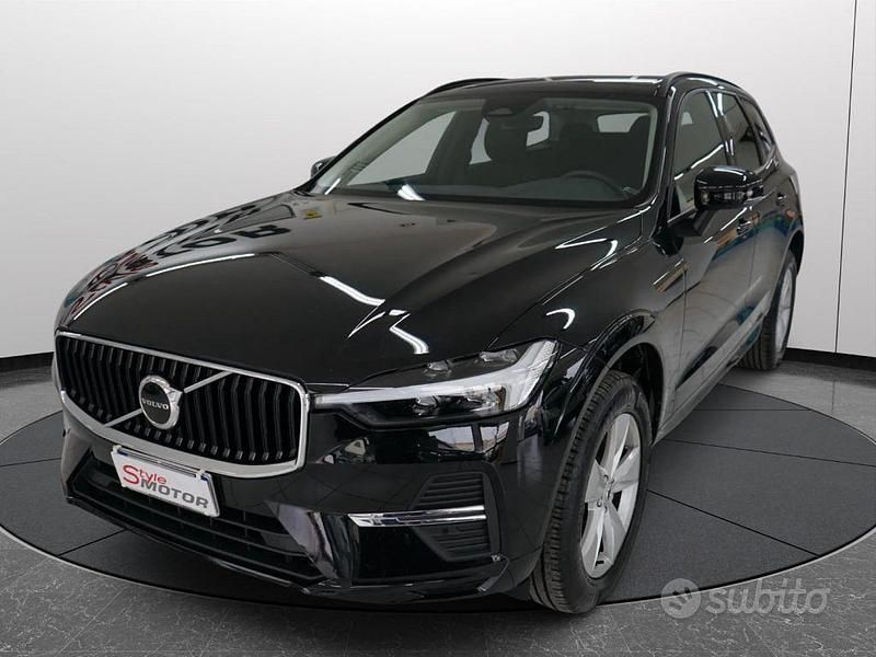 Usata Volvo XC60 Momentum 197 CV (144 kW) 2022 Nero SUV