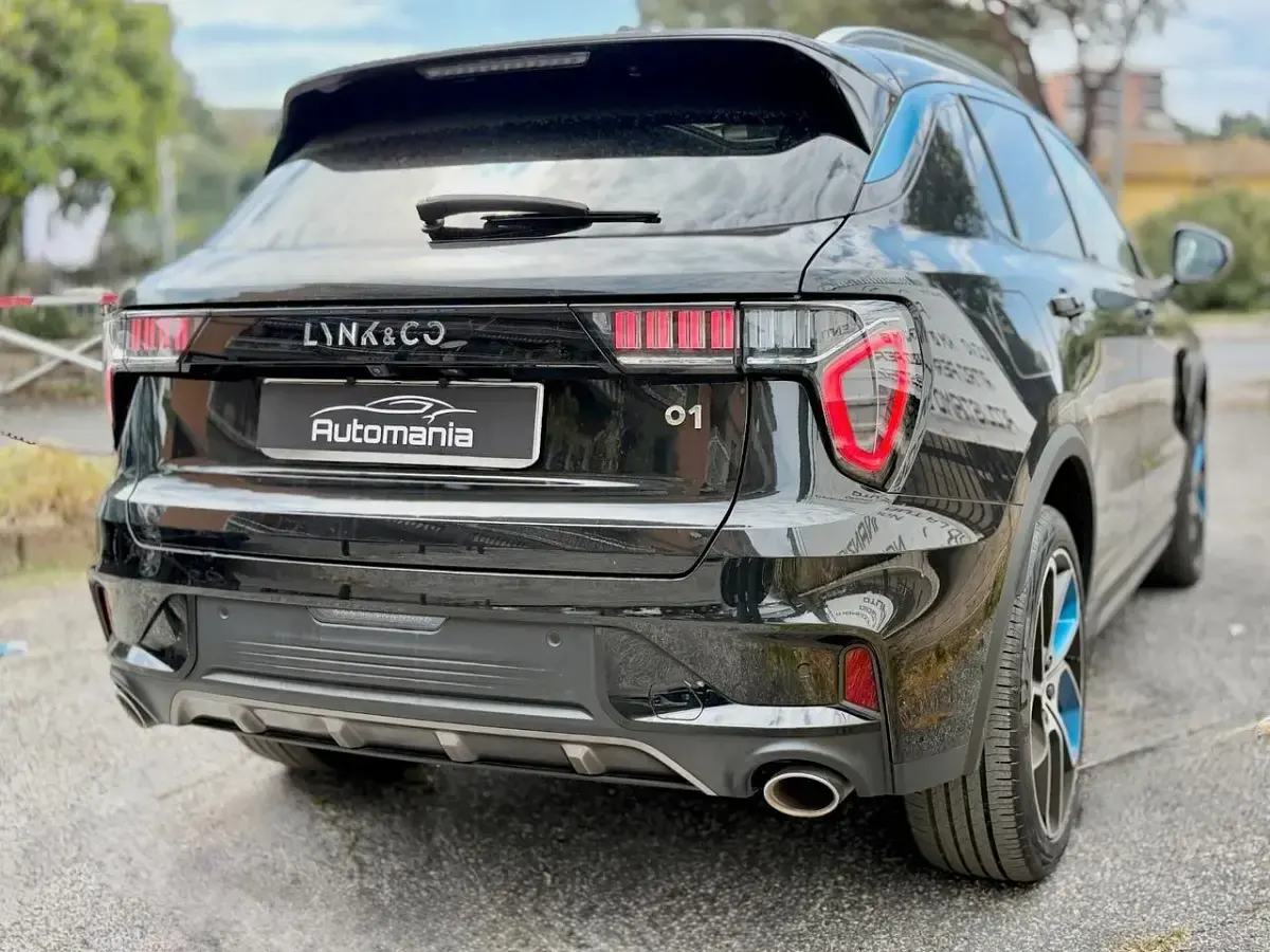 Usata Lynk & Co 01 179 CV (131 kW) 2023 Nero SUV