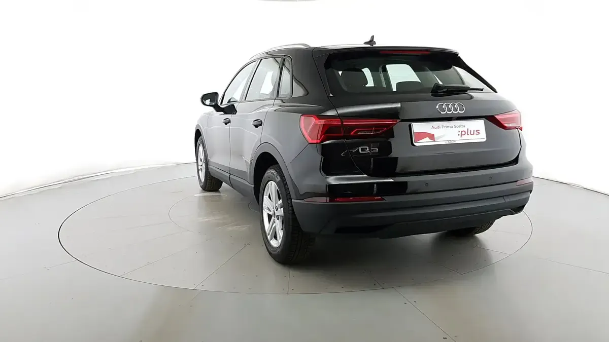 Usata Audi Q3 Business 150 CV (110 kW) 2022 Nero mito metallizzato SUV