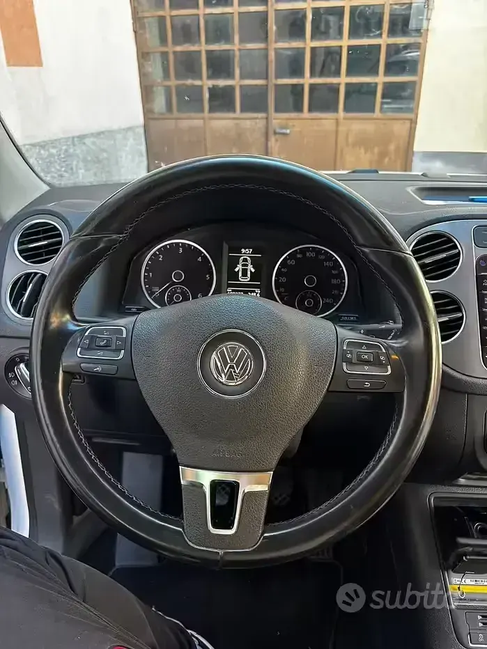 Usata VW Tiguan 140 CV (102 kW) 2011 Bianco SUV