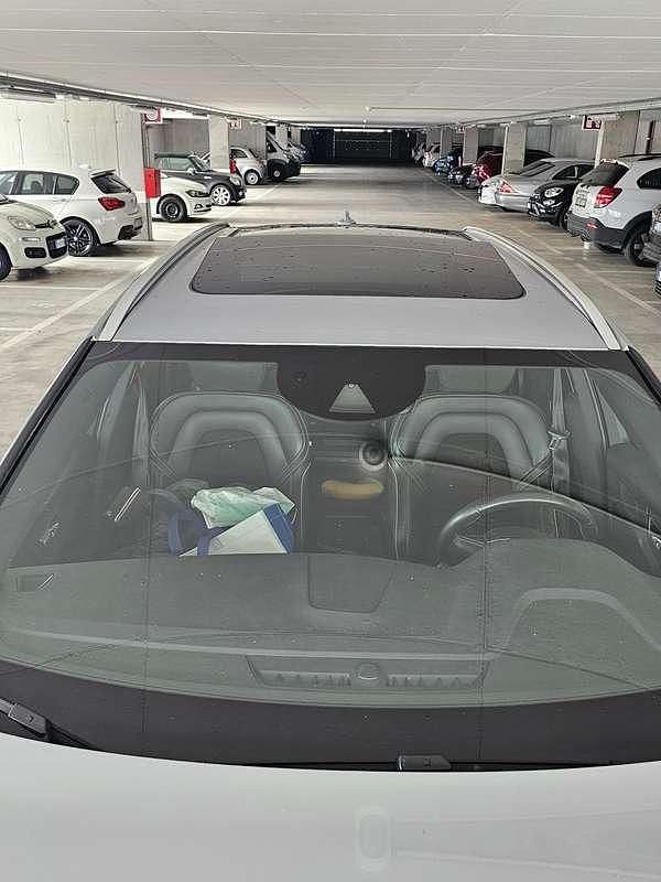 Usata Volvo XC60 R-Design 250 CV (183 kW) 2018 Argento SUV