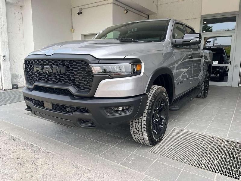 Nuova RAM 1500 420 CV (308 kW) 2025 Grigio Pick-up