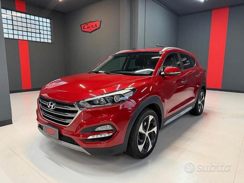 Rosso Usata 2017 Hyundai Tucson Xpossible SUV | 12.900 € (Buon prezzo) - Immagine 1/4