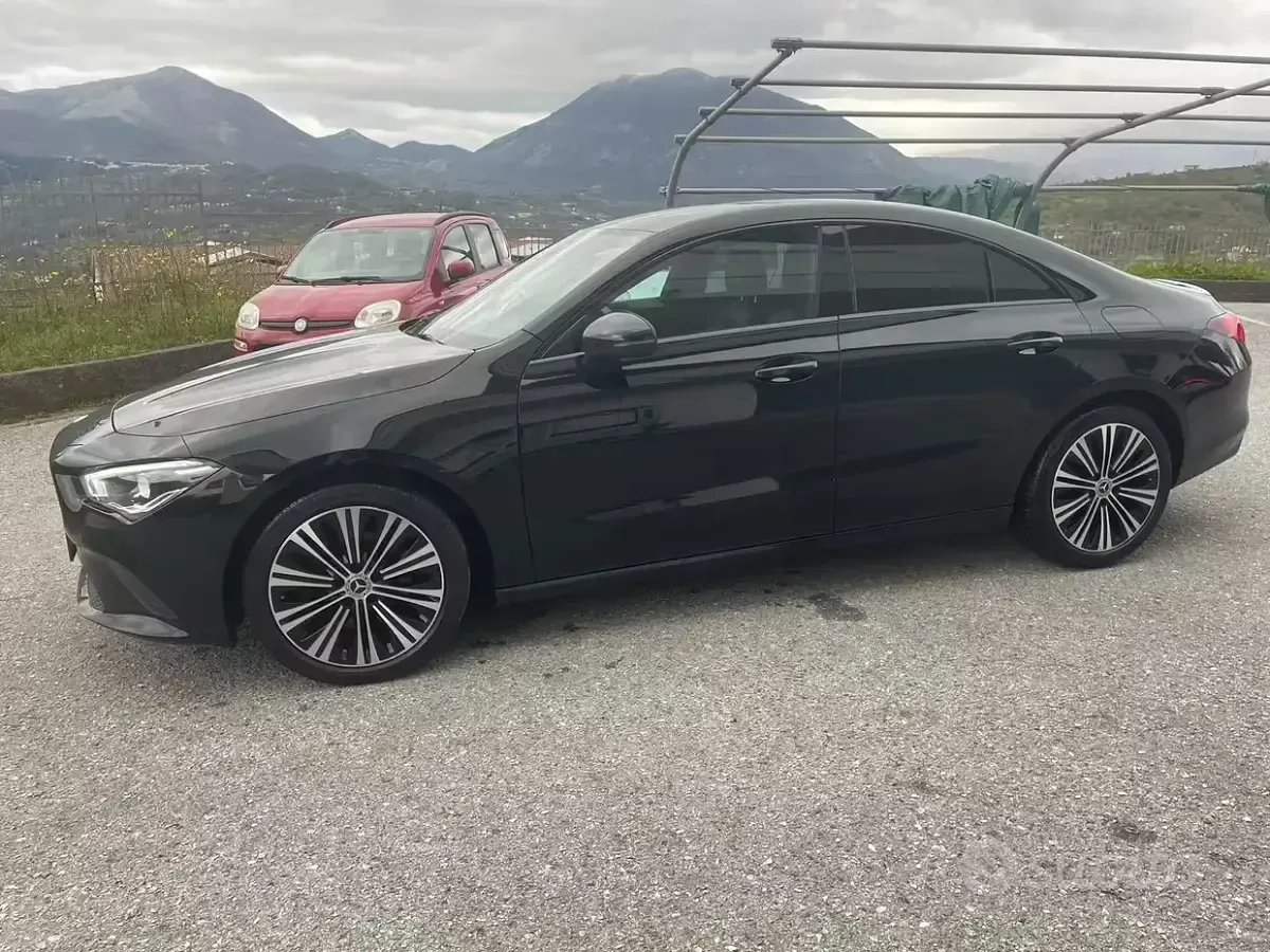 Usata Mercedes CLA200 2020 Nero Berlina