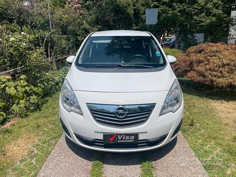 Usata Opel Meriva 2011 Bianco Monovolume