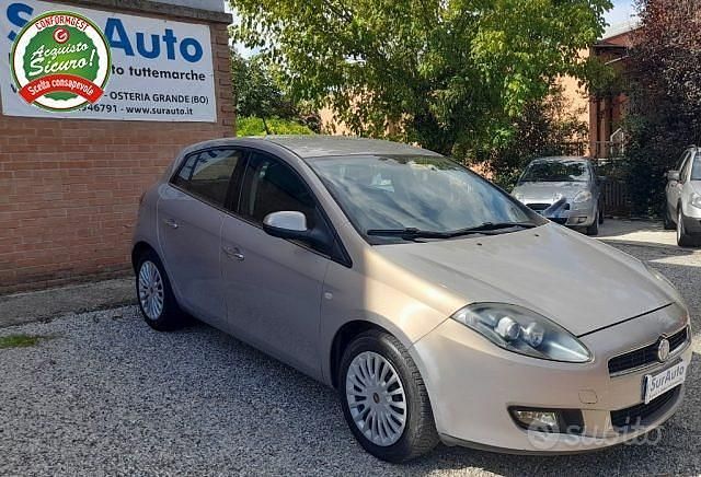 Usata Fiat Bravo Active 105 CV (77 kW) 2012 Grigio Utilitaria