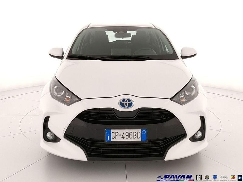 Usata Toyota Yaris Hybrid Business Edition 116 CV (85 kW) 2023 Bianco Utilitaria