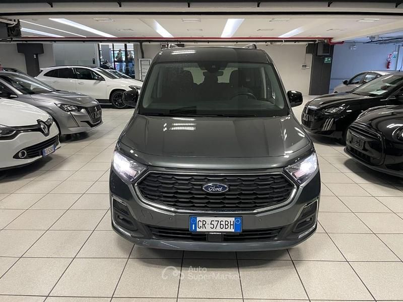 Usata Ford Tourneo Connect Titanium 122 CV (89 kW) 2024 Gray Monovolume