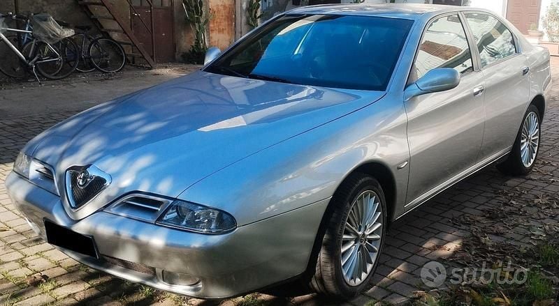 Usata Alfa Romeo 166 155 CV (114 kW) 2000 Berlina