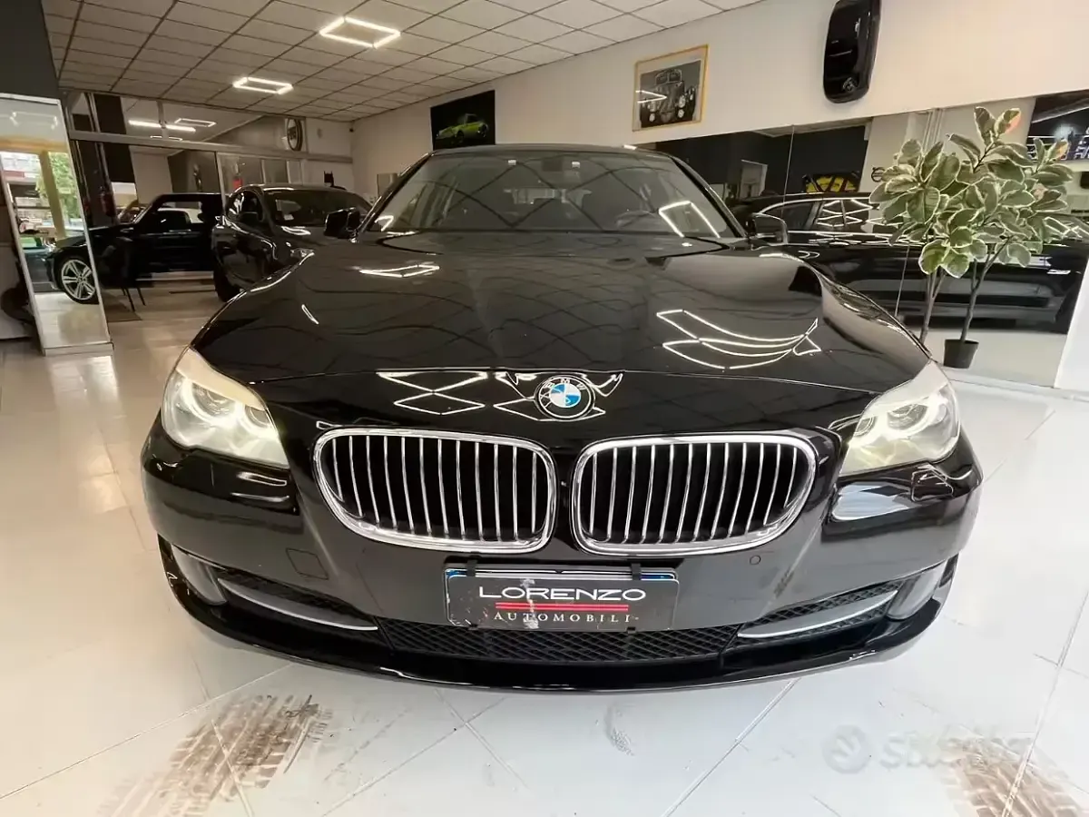 Begagnad BMW 530 Efficient Dynamics 258 HK (189 kW) 2013 Svart Kombi