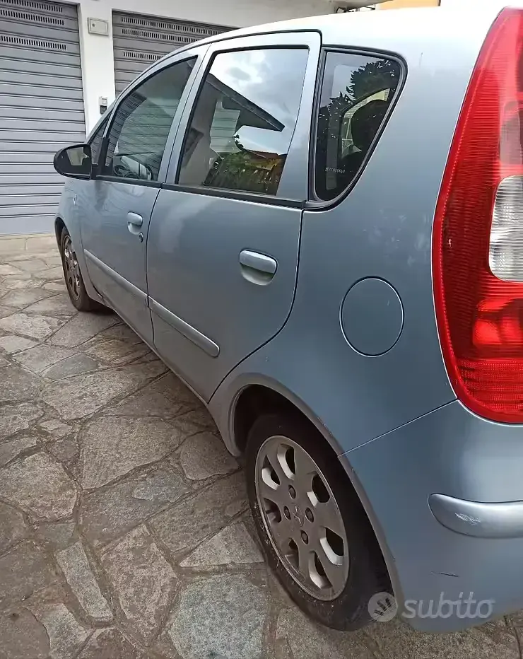 Usata Mitsubishi Colt 75 CV (55 kW) 2007 Utilitaria