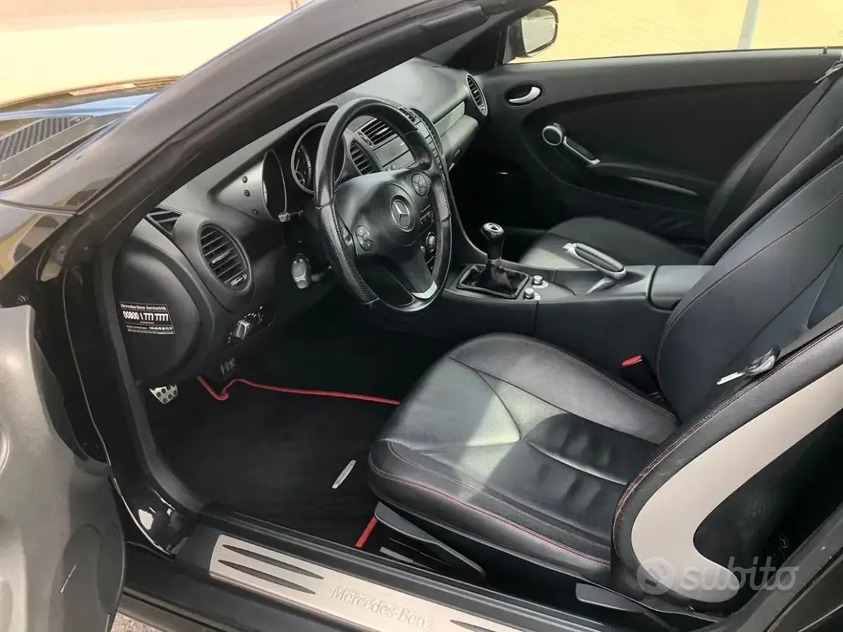 Usata Mercedes SLK200 184 CV (135 kW) 2010 Nero Cabrio