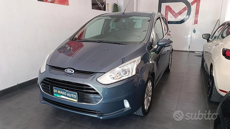 Usata Ford B-MAX Titanium 75 CV (55 kW) 2015 Blu Monovolume