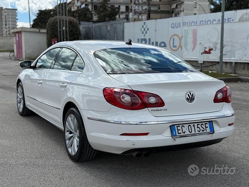Usata VW Passat 143 CV (105 kW) 2010 Bianco Berlina