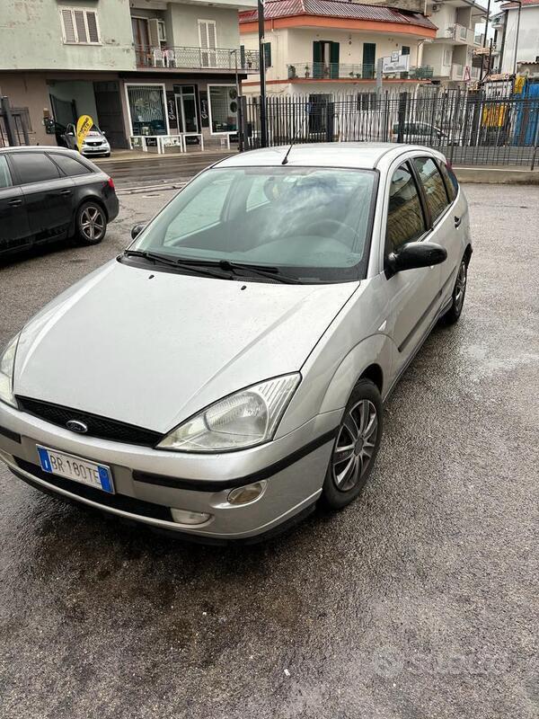 Usato 2001 Ford Focus 1.6 LPG_Hybrid 100 CV (3.000 €)