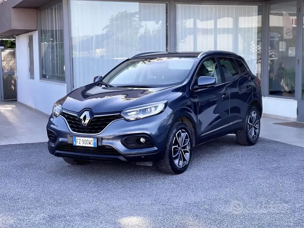 Usata Renault Kadjar 140 CV (102 kW) 2019 Bluazzurro SUV