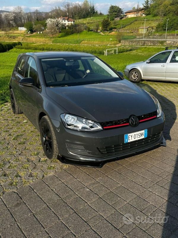 Usata VW Golf VII 85 CV (62 kW) 2018 Grigio Berlina