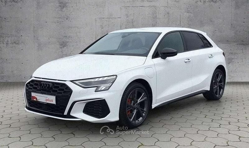 Usata Audi A3 S-Line 150 CV (110 kW) 2021 Bianco Berlina