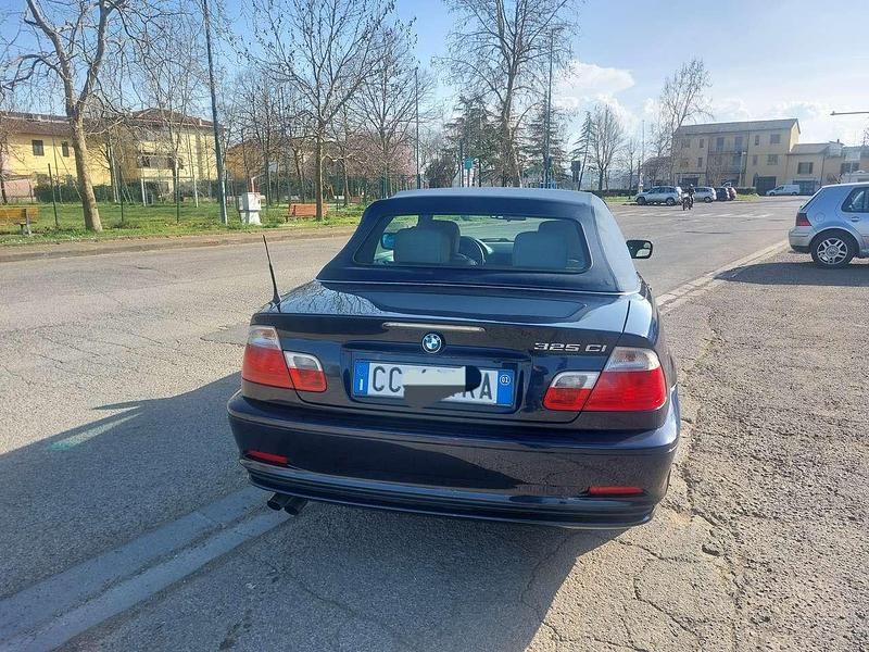 Usata BMW 325 192 CV (141 kW) 2002 Blu/azzurro Cabrio
