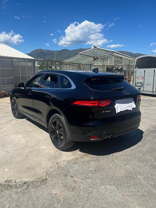 Usata Jaguar F-Pace 180 CV (132 kW) 2021 Nero SUV