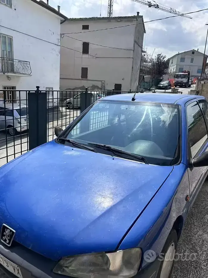 Usata Peugeot 106 50 CV (36 kW) 1998 Bluazzurro Utilitaria