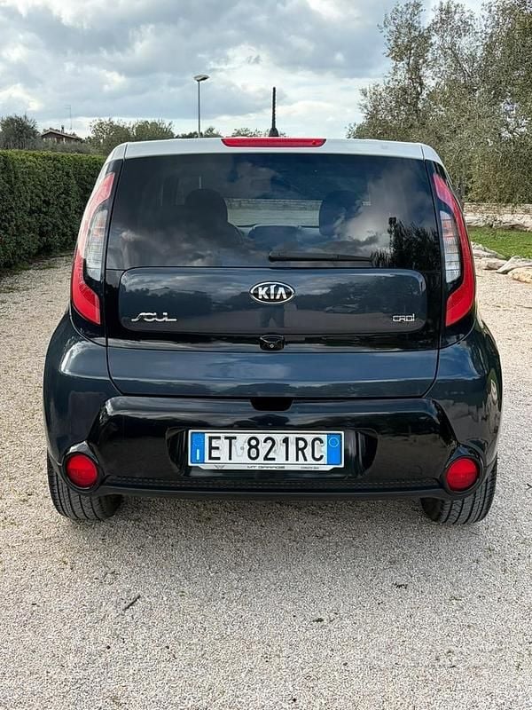 Usata Kia Soul 128 CV (94 kW) 2014 Blu SUV