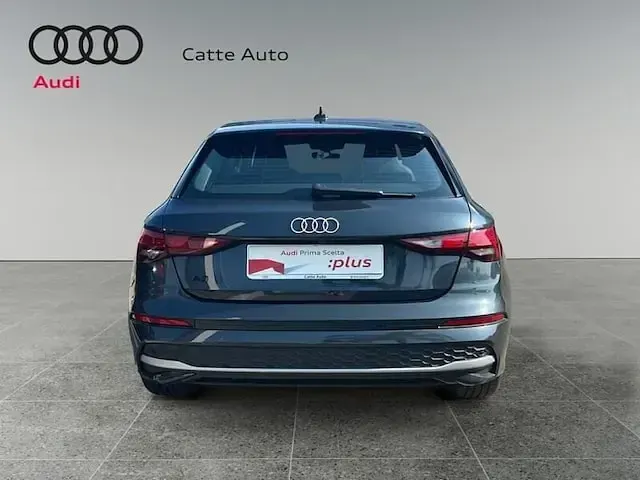 Usata Audi A3 Sportback e-tron Advanced 150 CV (110 kW) 2026 Grigio manhattan metallizzato Utilitaria