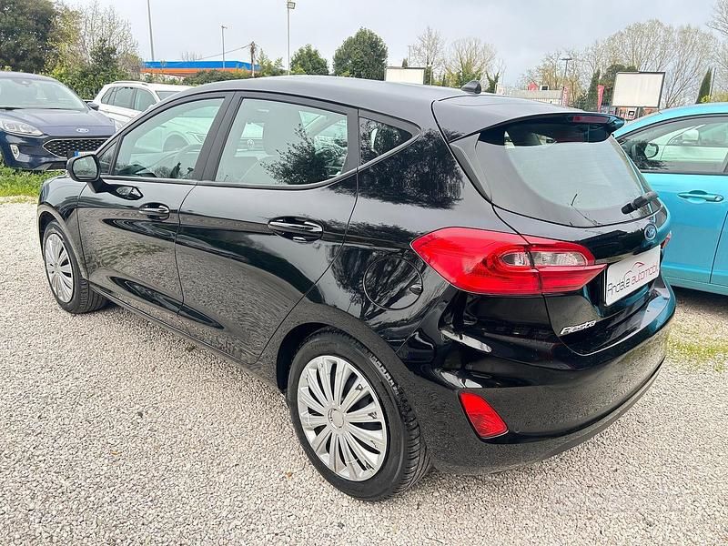 Usata Ford Fiesta 86 CV (63 kW) 2018 Nero Utilitaria