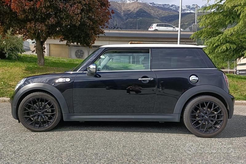 Usata Mini Cooper S 2010 Nero Utilitaria