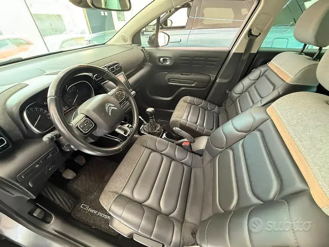 Usata Citroën C3 Aircross Shine 110 CV (80 kW) 2023 Grigio SUV